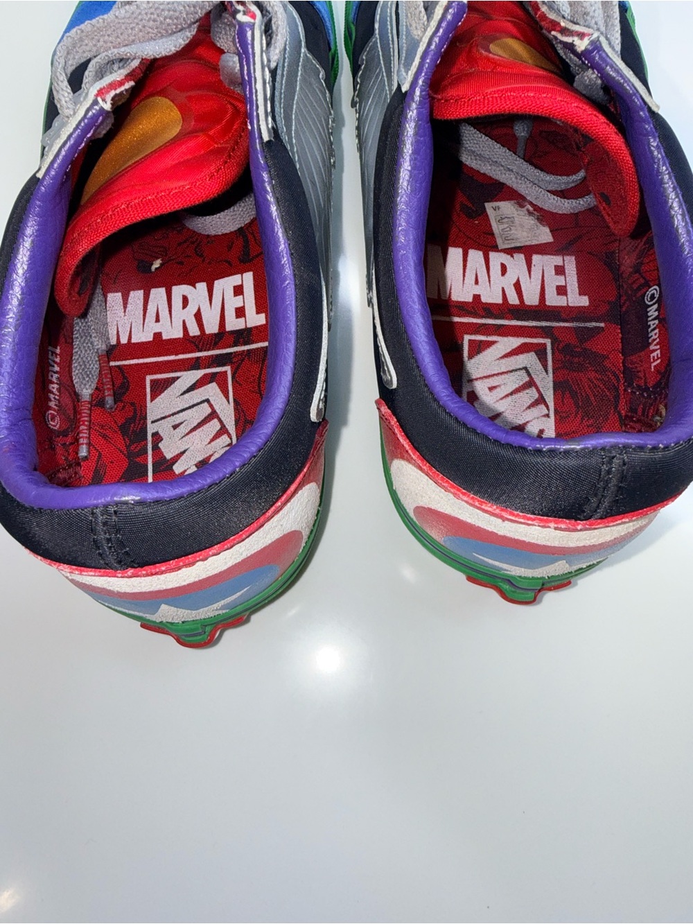 Vans x Marvel Old Skool Avengers Sneakers With Box | M9.5/W11 - Picture 7 of 9